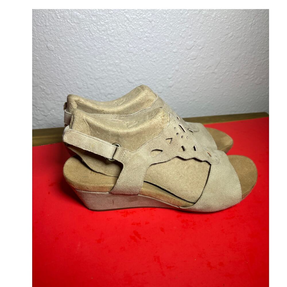 Bjorndal Beige Slingback Suede Leather Comfort Wedge Sandals Susie Size 9M
